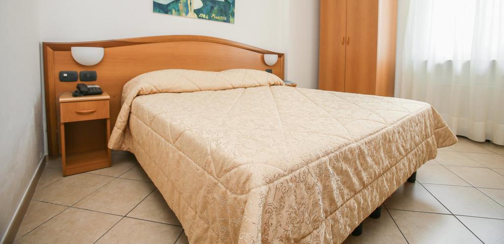 Camera Matrimoniale/Doppia con Letti Singoli - Accesso Disabili